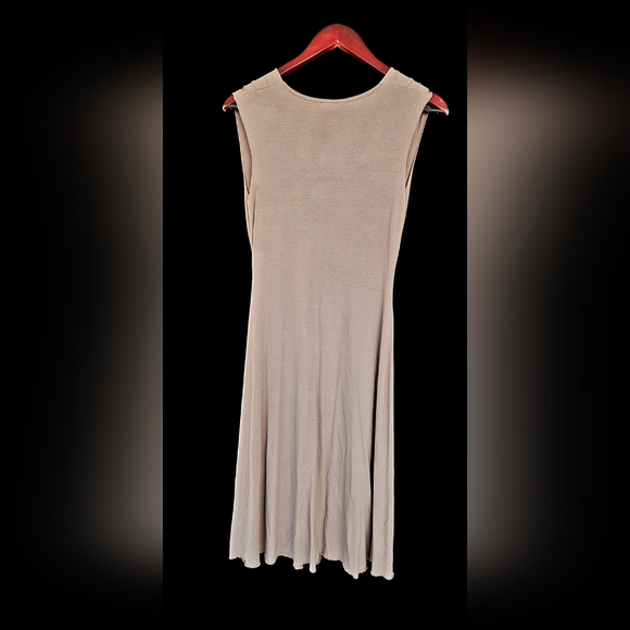 BCBG MAXAZRIA Sleeveless, V-Neck, Empire Jersey Midi Dress, Sz Small, Taupe, EUC - Picture 5 of 6